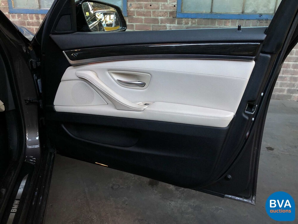 BMW 530d High Executive 5-series Touring 245hp 2010, 15-ZTD-5.