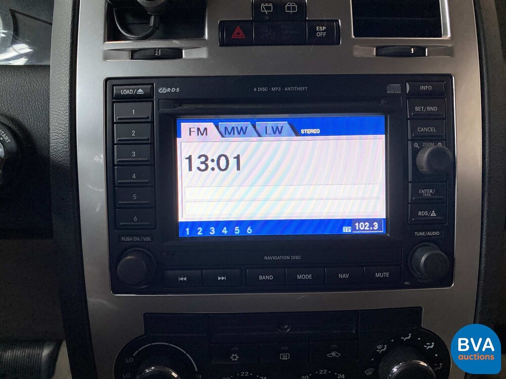 Chrysler 300C Touring 5.7L V8 340hp 2006, 72-SF-ZL.