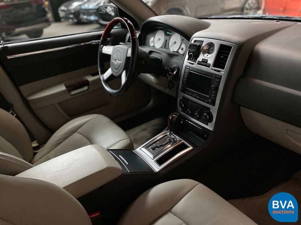 Chrysler 300C Touring 5.7L V8 340hp 2006, 72-SF-ZL.