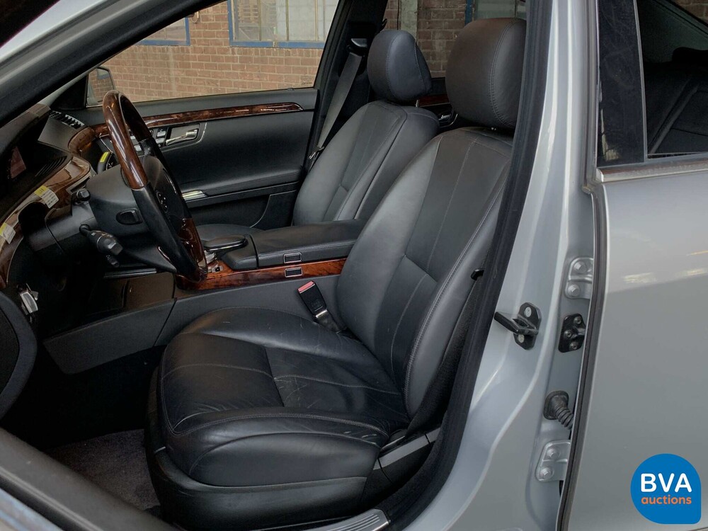 Mercedes-Benz S550 S-class Long 388hp 2007.