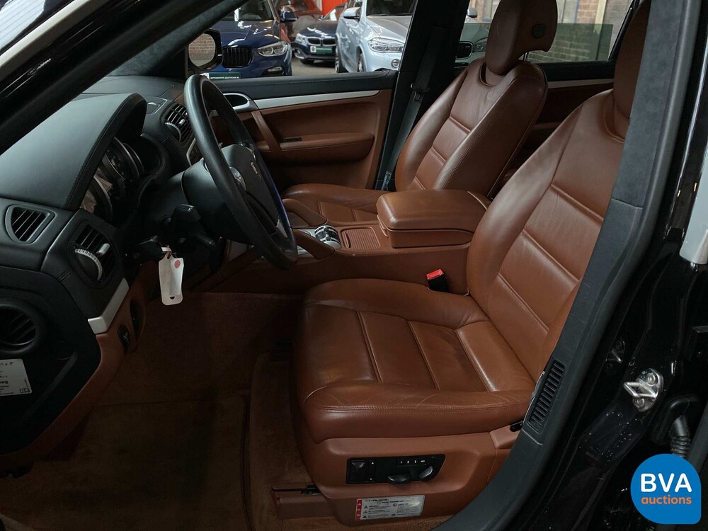 Porsche Cayenne Turbo 4.8 V8 500hp 2008.