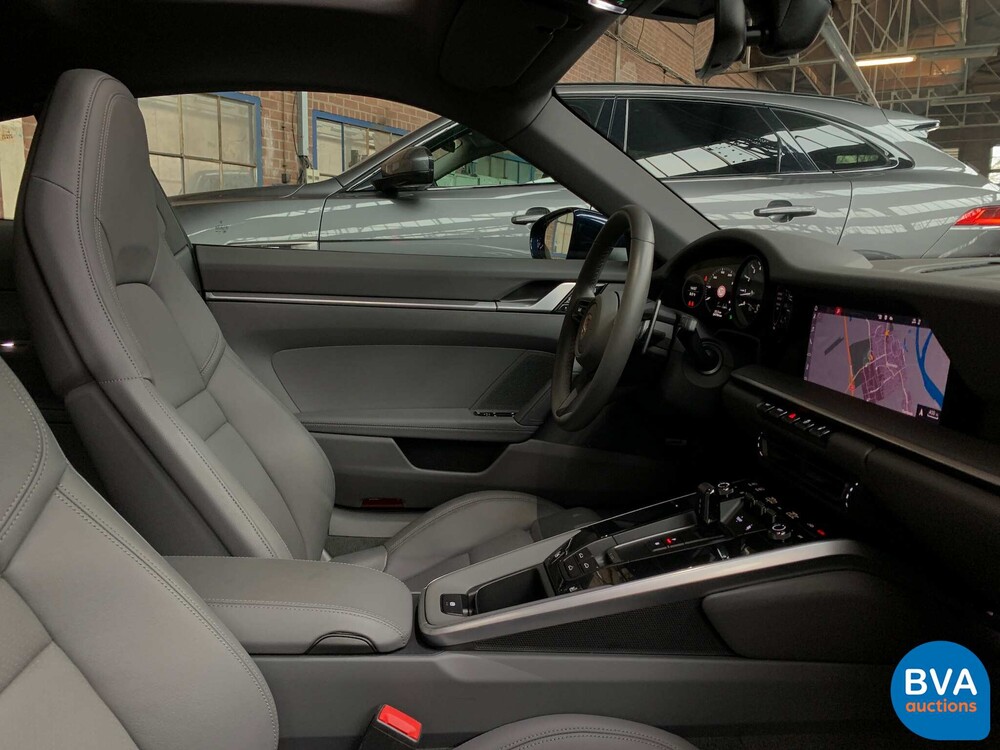 Porsche 911 992 Carrera Coupé 385 PS 2020 -GARANTIE-.