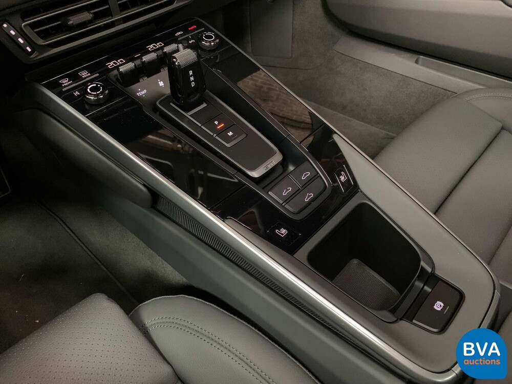 Porsche 911 992 Carrera Coupé 385 PS 2020 -GARANTIE-.