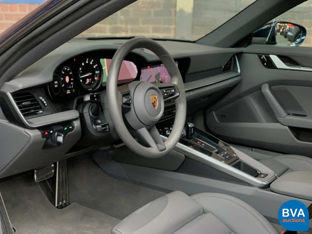 Porsche 911 992 Carrera Coupé 385 PS 2020 -GARANTIE-.