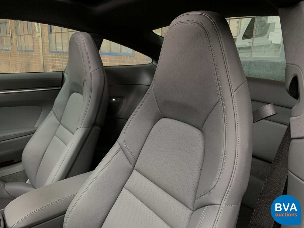 Porsche 911 992 Carrera Coupé 385 PS 2020 -GARANTIE-.