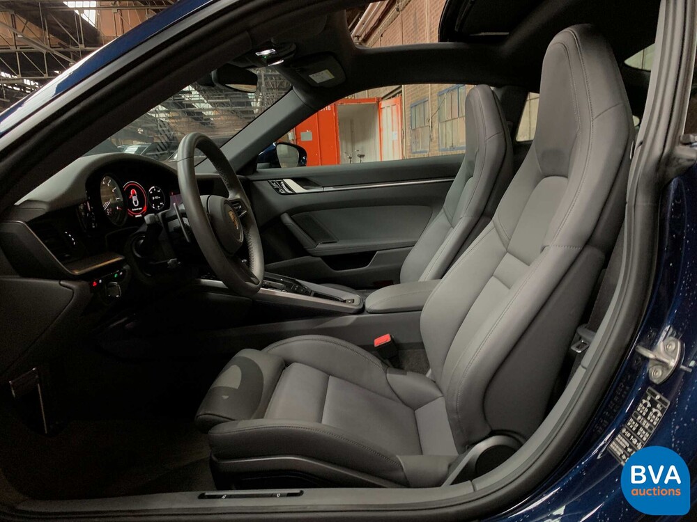 Porsche 911 992 Carrera Coupé 385 PS 2020 -GARANTIE-.