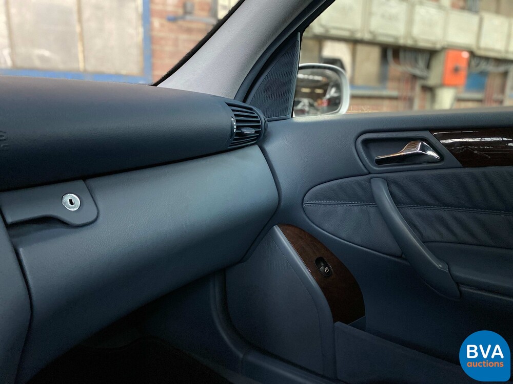 Mercedes-Benz C180 Elegance C-Class 129hp 2001, L-274-JD.