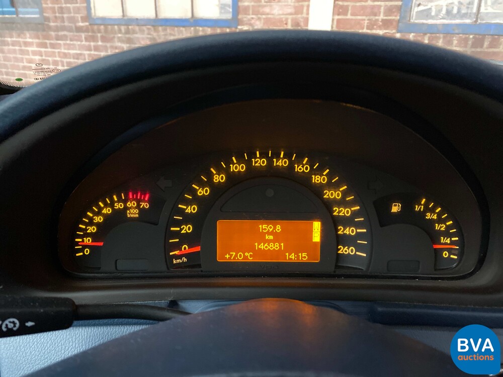 Mercedes-Benz C180 Elegance C-Class 129hp 2001, L-274-JD.