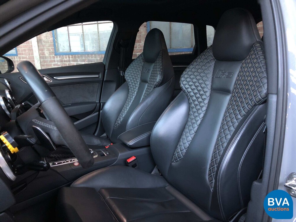 Audi RS3 Sportback 2.5TFSI Quattro 400PS 2018 FACELIFT Nardo-Grau.