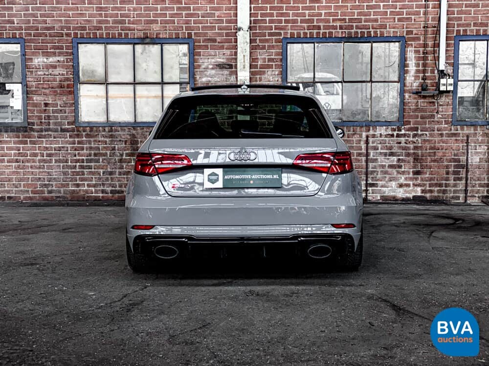Audi RS3 Sportback 2.5TFSI Quattro 400PS 2018 FACELIFT Nardo-Grau.