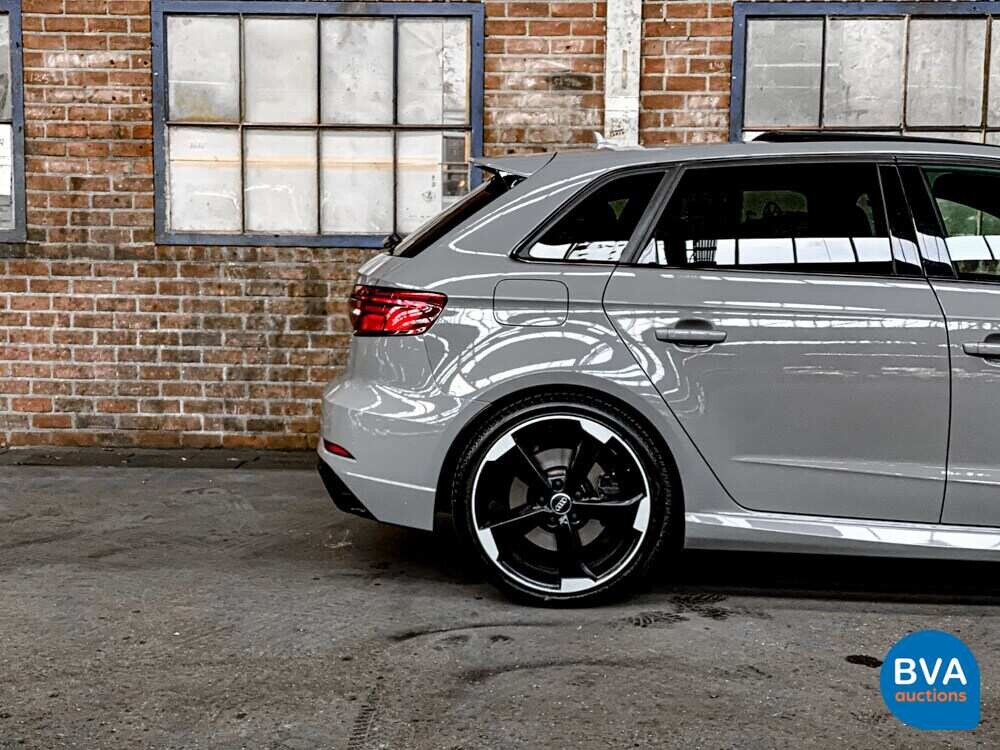 Audi RS3 Sportback 2.5TFSI Quattro 400PS 2018 FACELIFT Nardo-Grau.