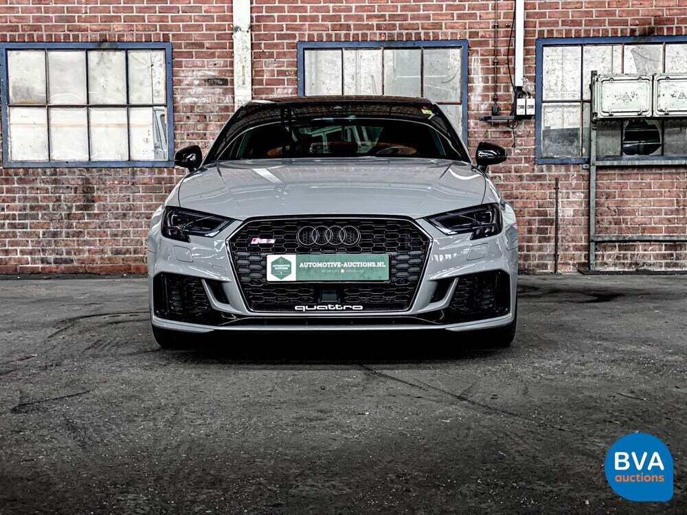 Audi RS3 Sportback 2.5TFSI Quattro 400PS 2018 FACELIFT Nardo-Grau.