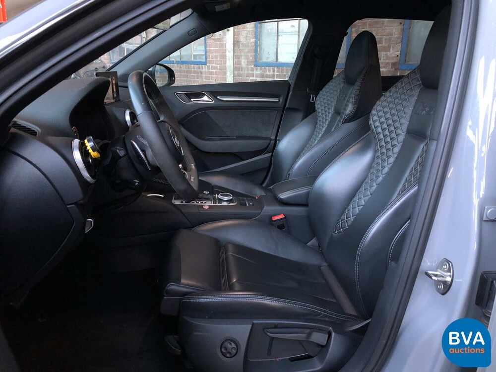 Audi RS3 Sportback 2.5TFSI Quattro 400PS 2018 FACELIFT Nardo-Grau.