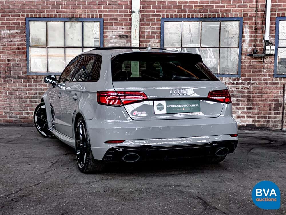 Audi RS3 Sportback 2.5TFSI Quattro 400PS 2018 FACELIFT Nardo-Grau.