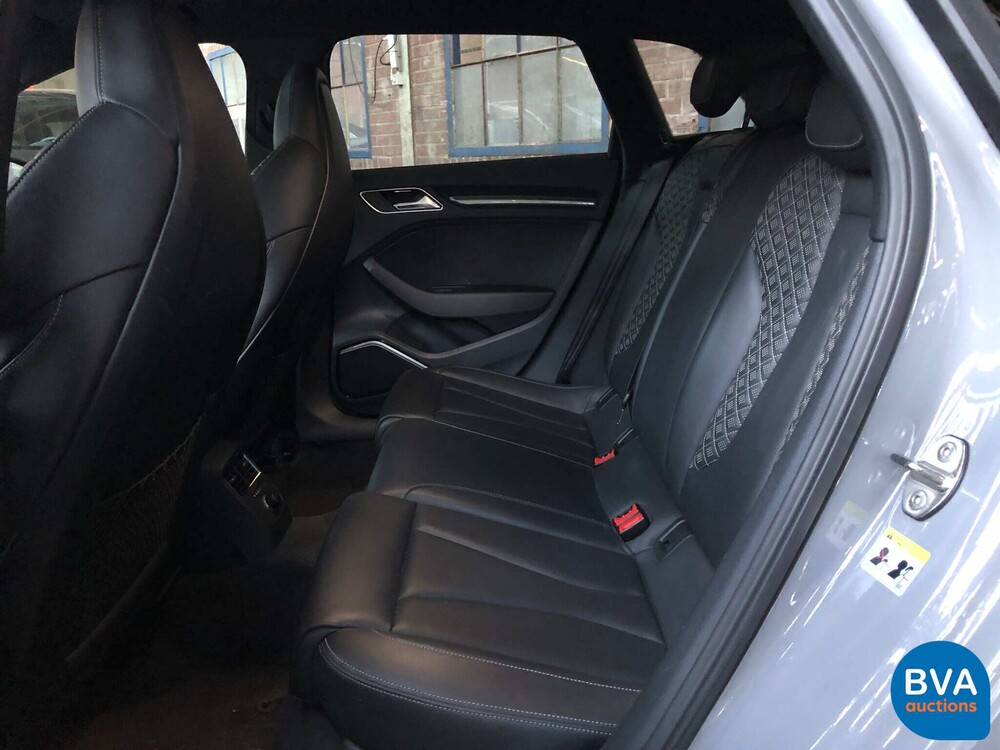 Audi RS3 Sportback 2.5TFSI Quattro 400PS 2018 FACELIFT Nardo-Grau.