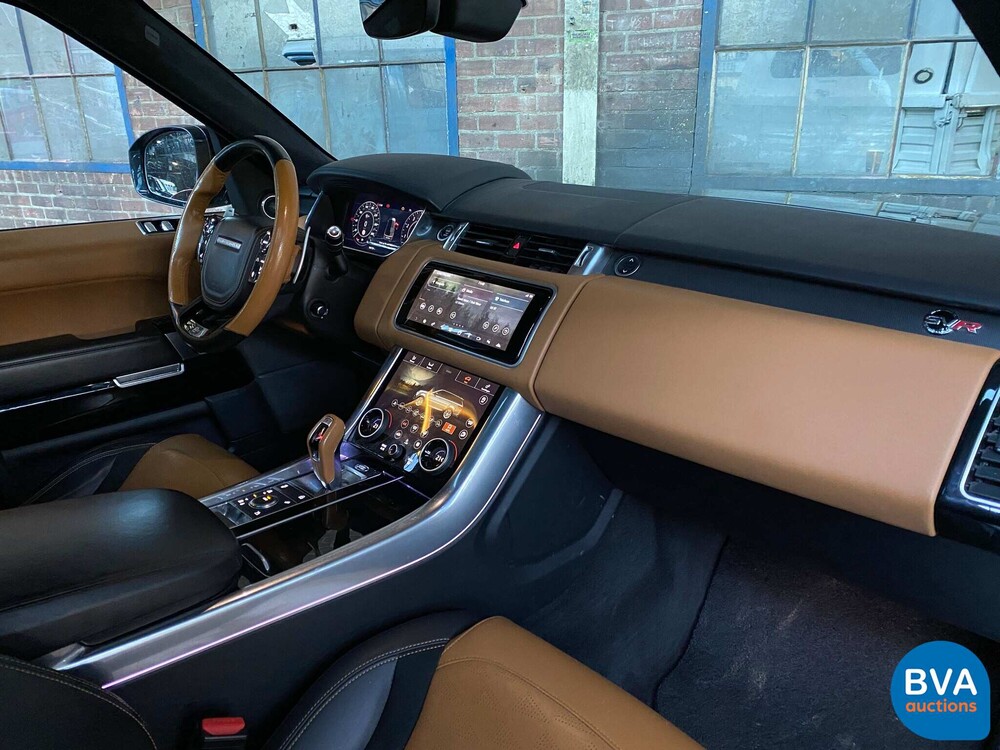 Land Rover Range Rover Sport SVR 575hp FACELIFT 5.0 V8 SVR MY 2019.