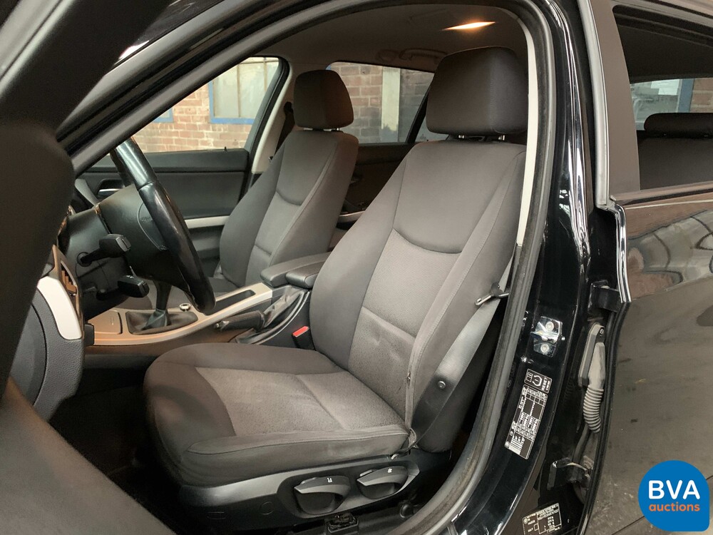 BMW 3-Serie 318i 129pk 2006 -Org. NL-, 61-SZ-FL