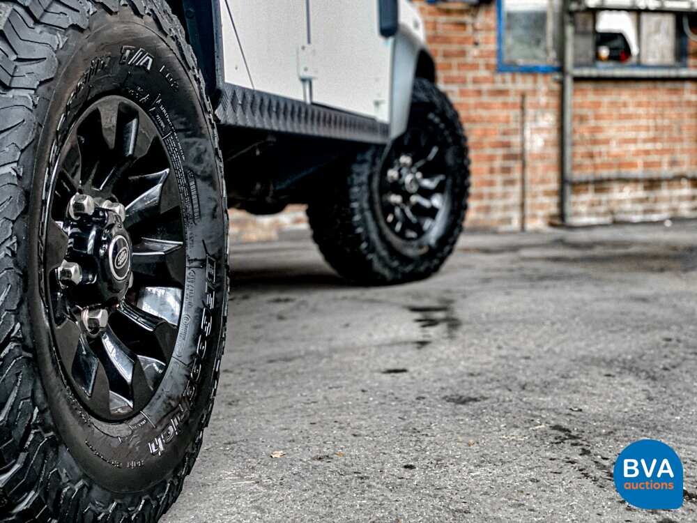 Land Rover Defender TD4 122hp 2011, VX-466-H.