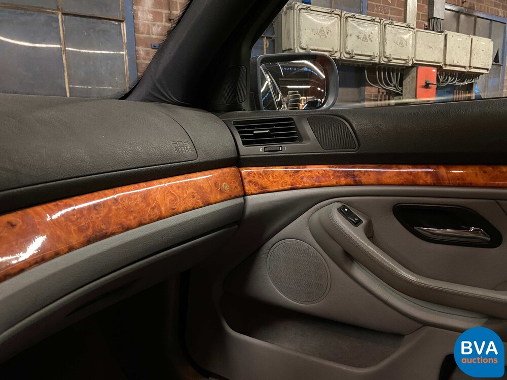 BMW ALPINA B10 4.6 V8 2001 FACELIFT 1 or 203, NL registration.