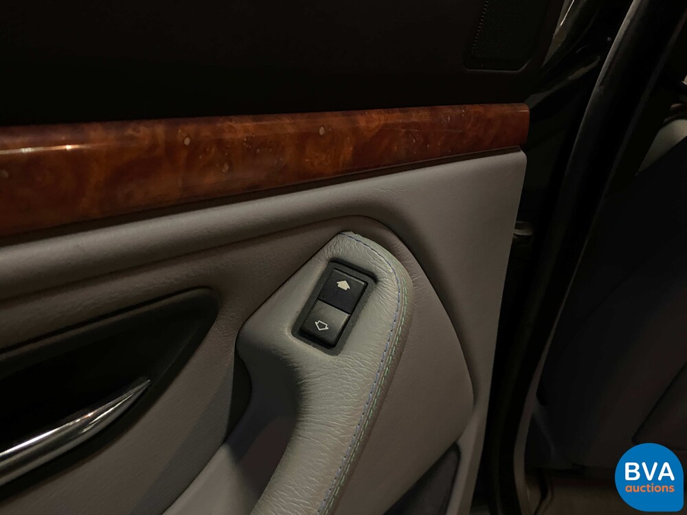 BMW ALPINA B10 4.6 V8 2001 FACELIFT 1 or 203, NL registration.