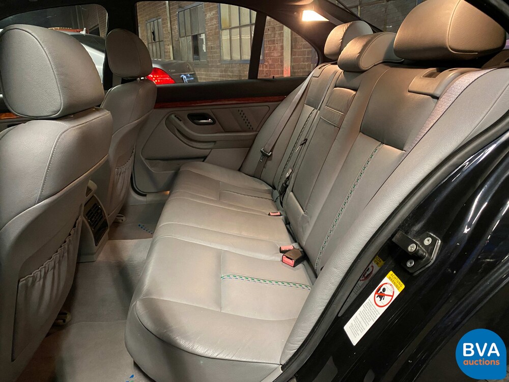 BMW ALPINA B10 4.6 V8 2001 FACELIFT 1 or 203, NL registration.