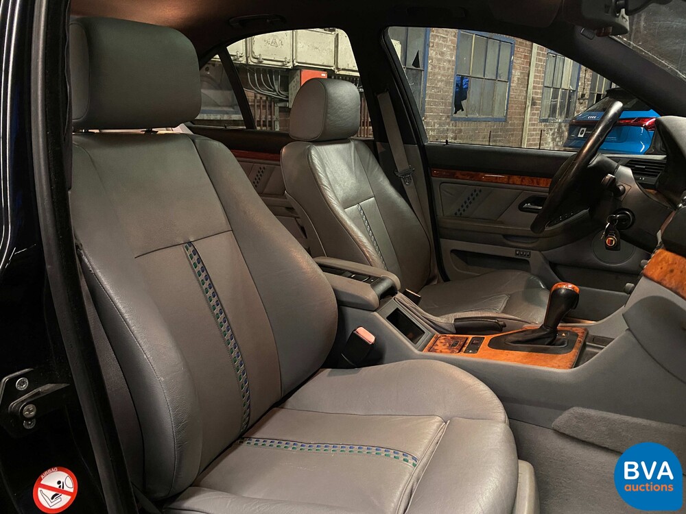 BMW ALPINA B10 4.6 V8 2001 FACELIFT 1 or 203, NL registration.