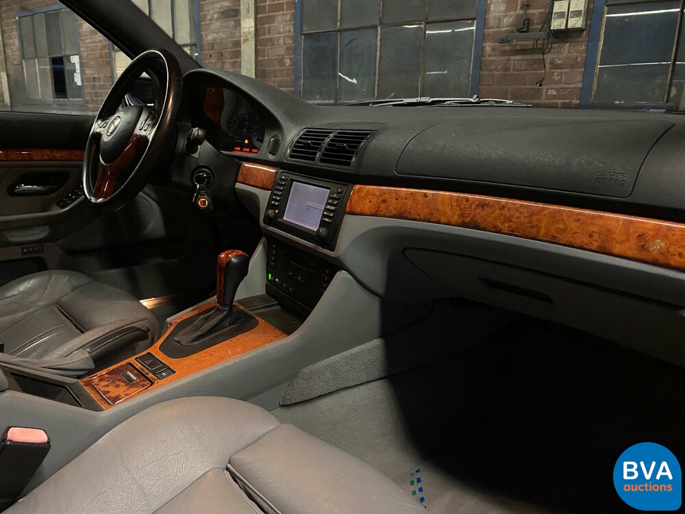 BMW ALPINA B10 4.6 V8 2001 FACELIFT 1 or 203, NL registration.