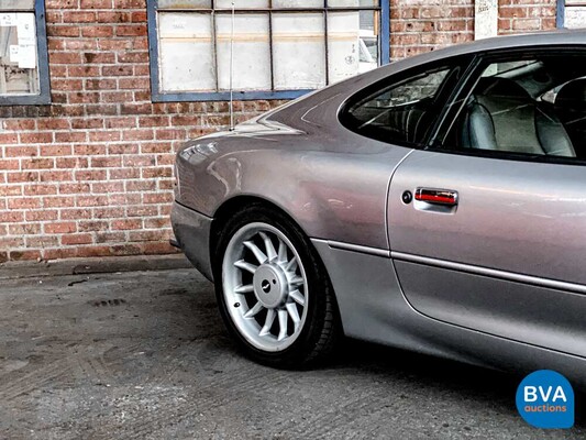 Aston Martin DB7 3.2 V6 Coupé 325 PS 1996, 81-JT-RP.