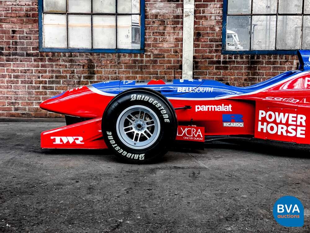Formel-1-Auto F1-Fußarbeit FA17 Jos VERSTAPEN 1996 PFEILE.