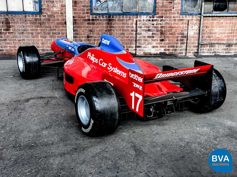 Formel-1-Auto F1-Fußarbeit FA17 Jos VERSTAPEN 1996 PFEILE.