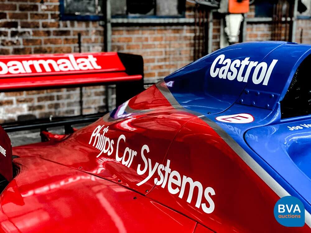 Formel-1-Auto F1-Fußarbeit FA17 Jos VERSTAPEN 1996 PFEILE.