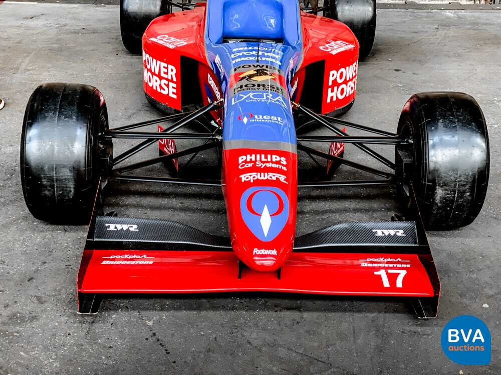 Formel-1-Auto F1-Fußarbeit FA17 Jos VERSTAPEN 1996 PFEILE.