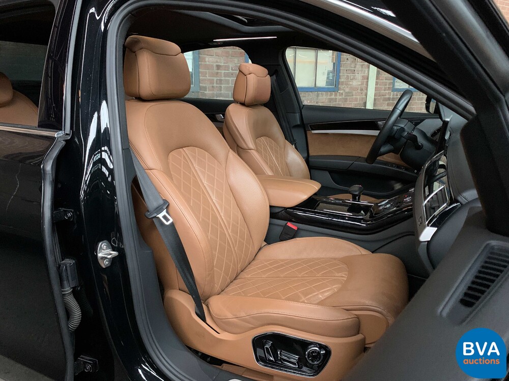Audi A8 3.0 TDI Quattro 262hp 2017 -Org. NL-FACELIFT, NV-472-X.