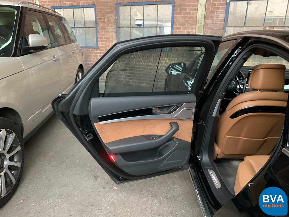Audi A8 3.0 TDI Quattro 262hp 2017 -Org. NL-FACELIFT, NV-472-X.