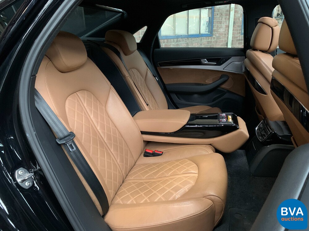 Audi A8 3.0 TDI Quattro 262hp 2017 -Org. NL-FACELIFT, NV-472-X.