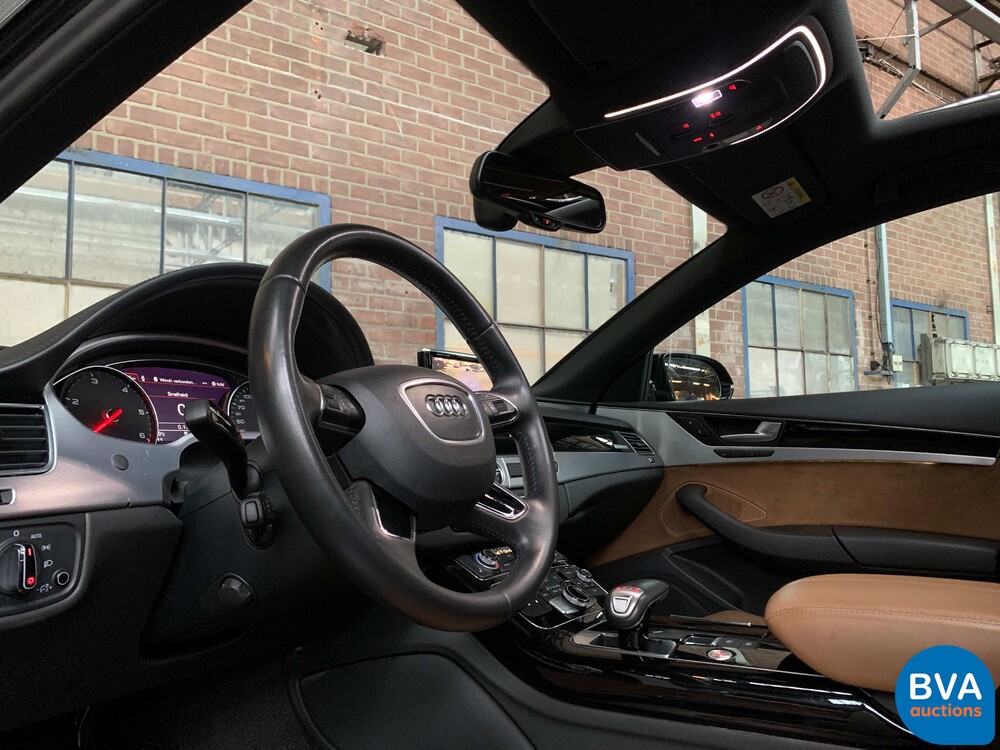 Audi A8 3.0 TDI Quattro 262hp 2017 -Org. NL-FACELIFT, NV-472-X.