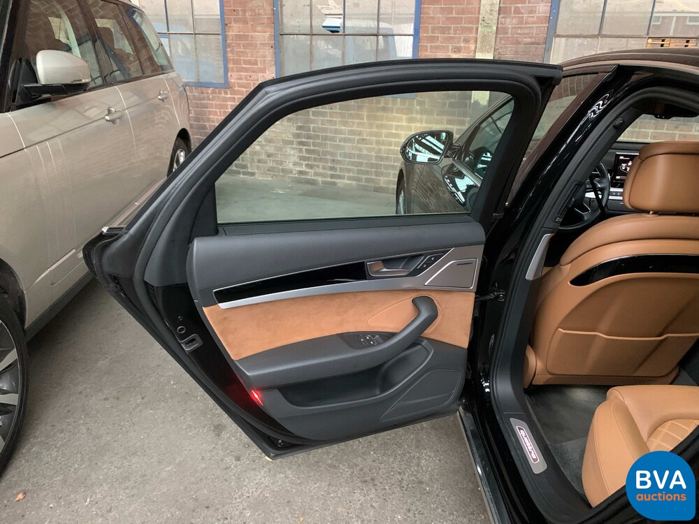 Audi A8 3.0 TDI Quattro 262hp 2017 -Org. NL-FACELIFT, NV-472-X.