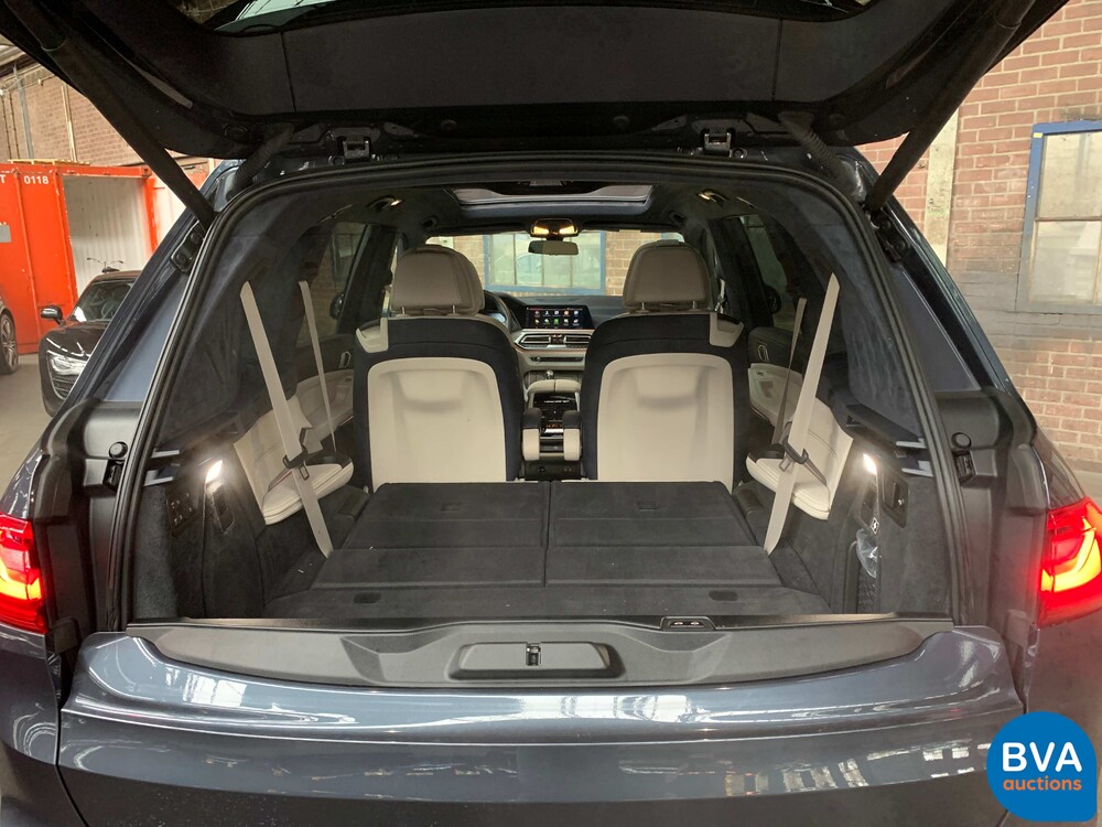 2019 BMW X7 xDrive 30d High Executive 265hp, ZT-686-J.