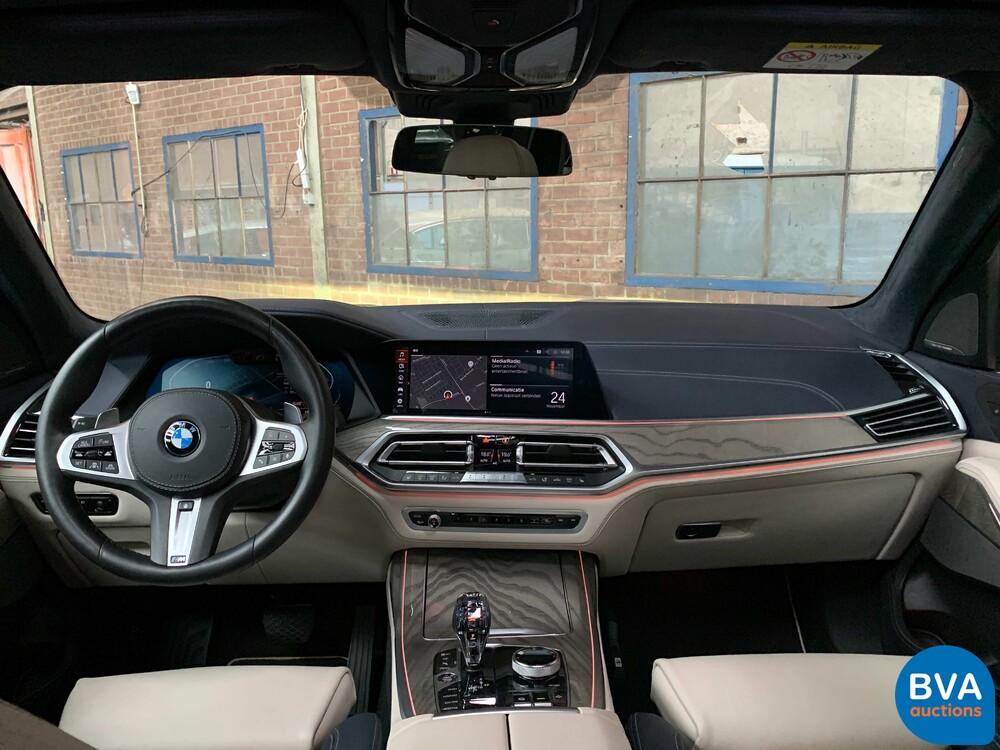 2019 BMW X7 xDrive 30d High Executive 265hp, ZT-686-J.
