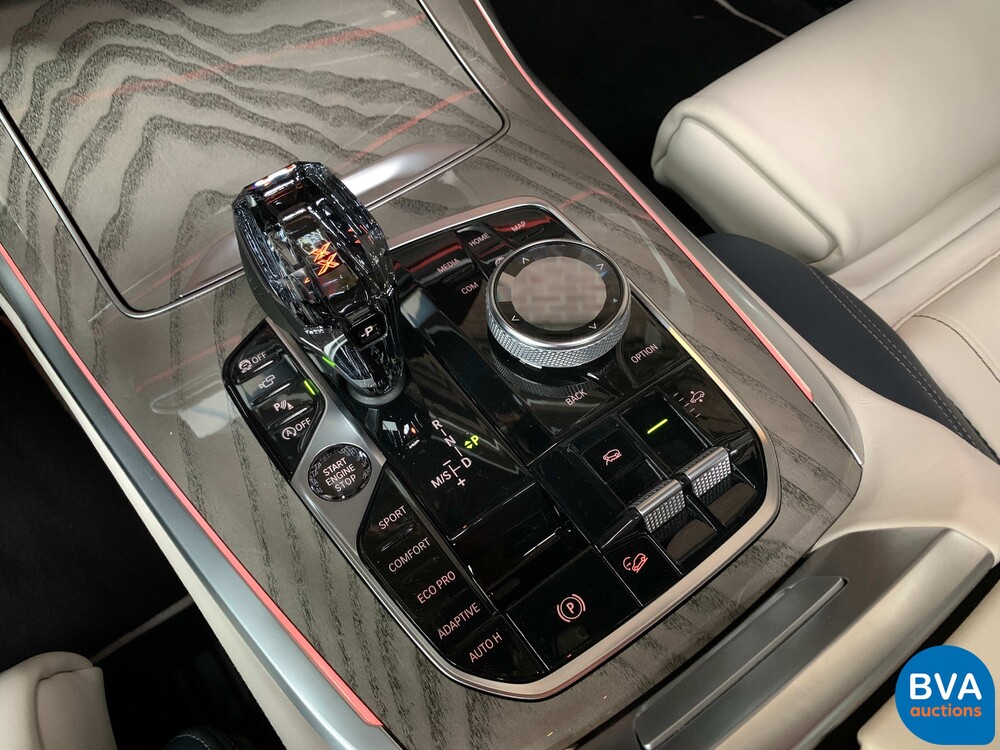 2019 BMW X7 xDrive 30d High Executive 265hp, ZT-686-J.