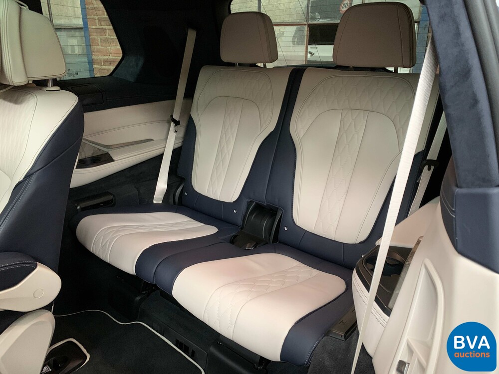 2019 BMW X7 xDrive 30d High Executive 265hp, ZT-686-J.