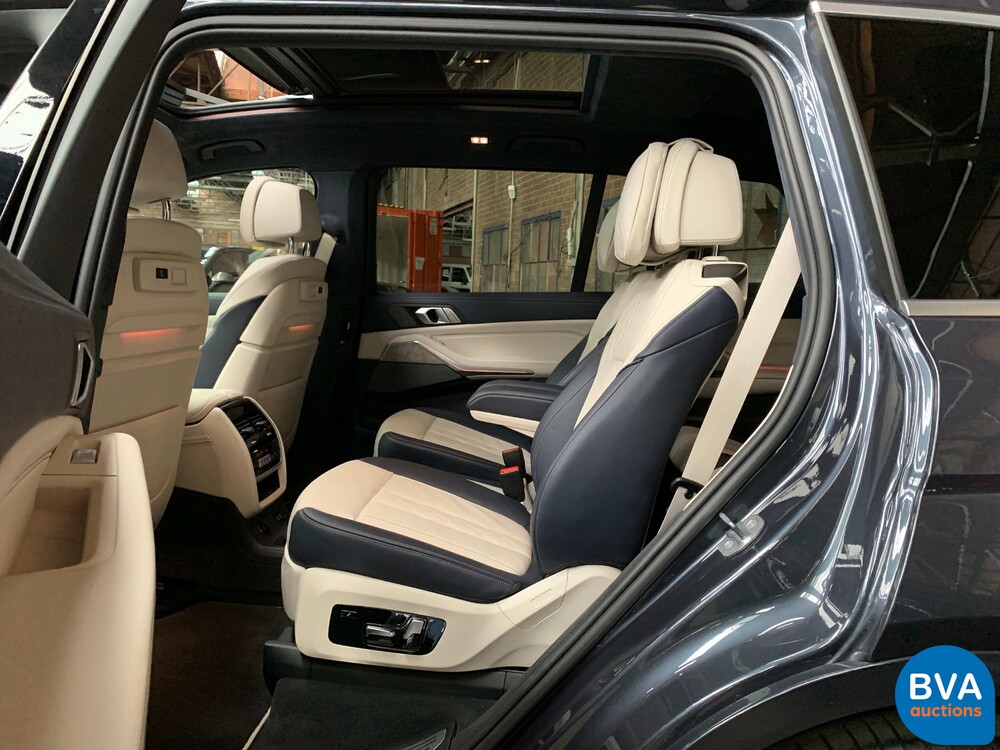2019 BMW X7 xDrive 30d High Executive 265hp, ZT-686-J.