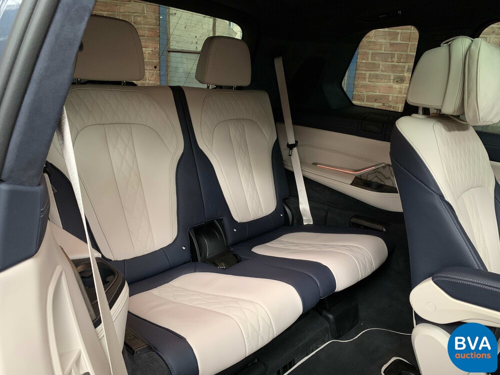 2019 BMW X7 xDrive 30d High Executive 265hp, ZT-686-J.