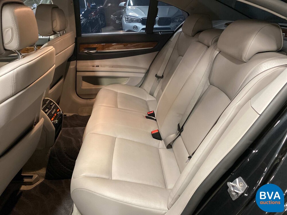 BMW ActiveHybrid7 F04 4.4 465 PS 2010 7er Serie.