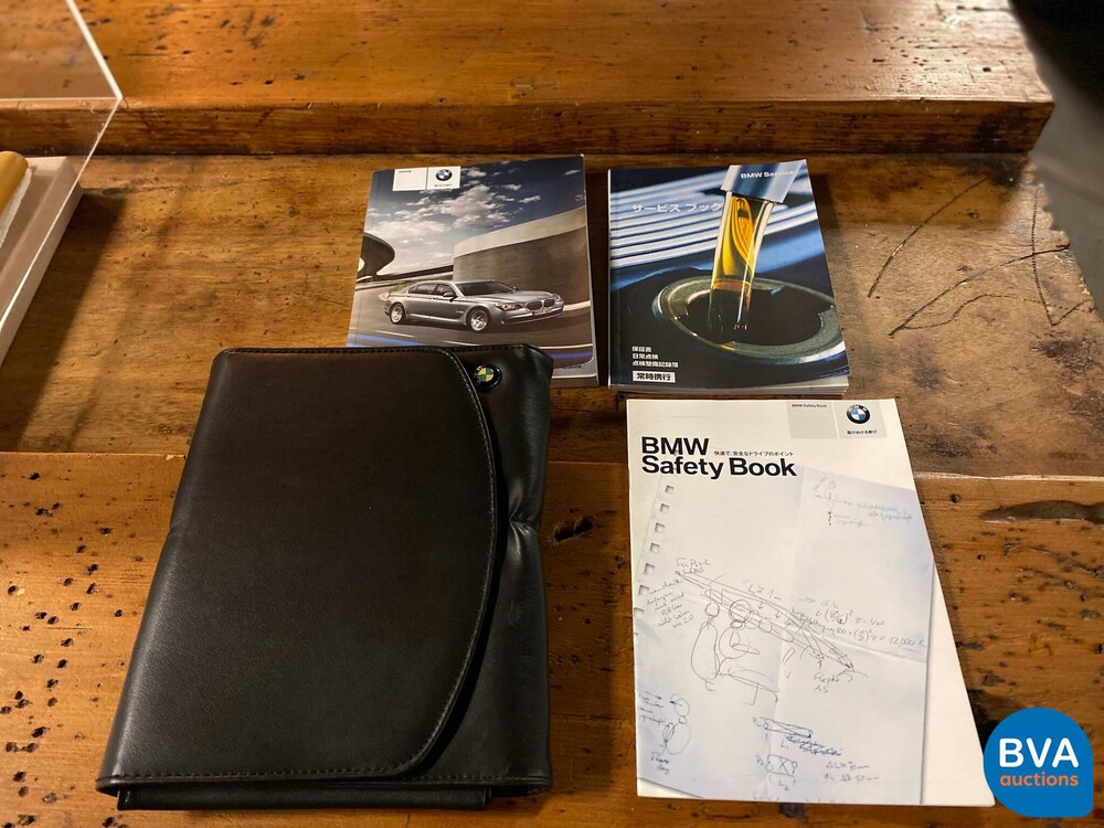 BMW ActiveHybrid7 F04 4.4 465 PS 2010 7er Serie.