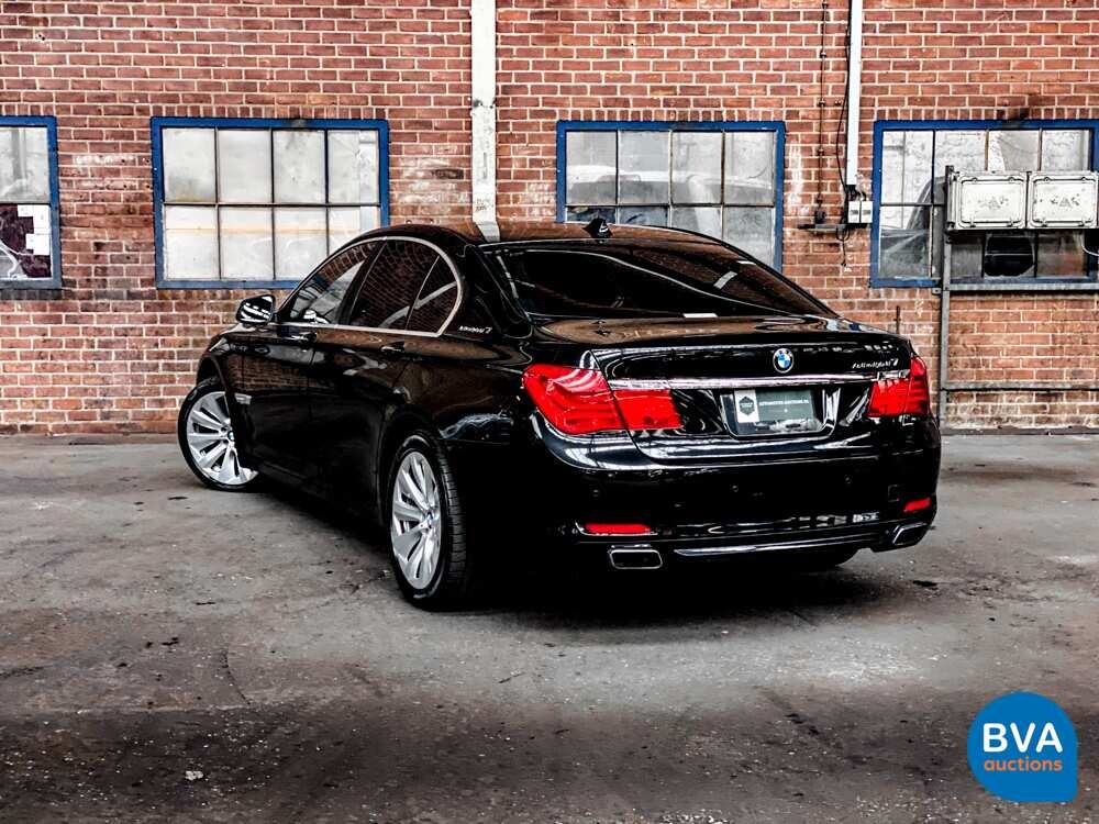 BMW ActiveHybrid7 F04 4.4 465 PS 2010 7er Serie.