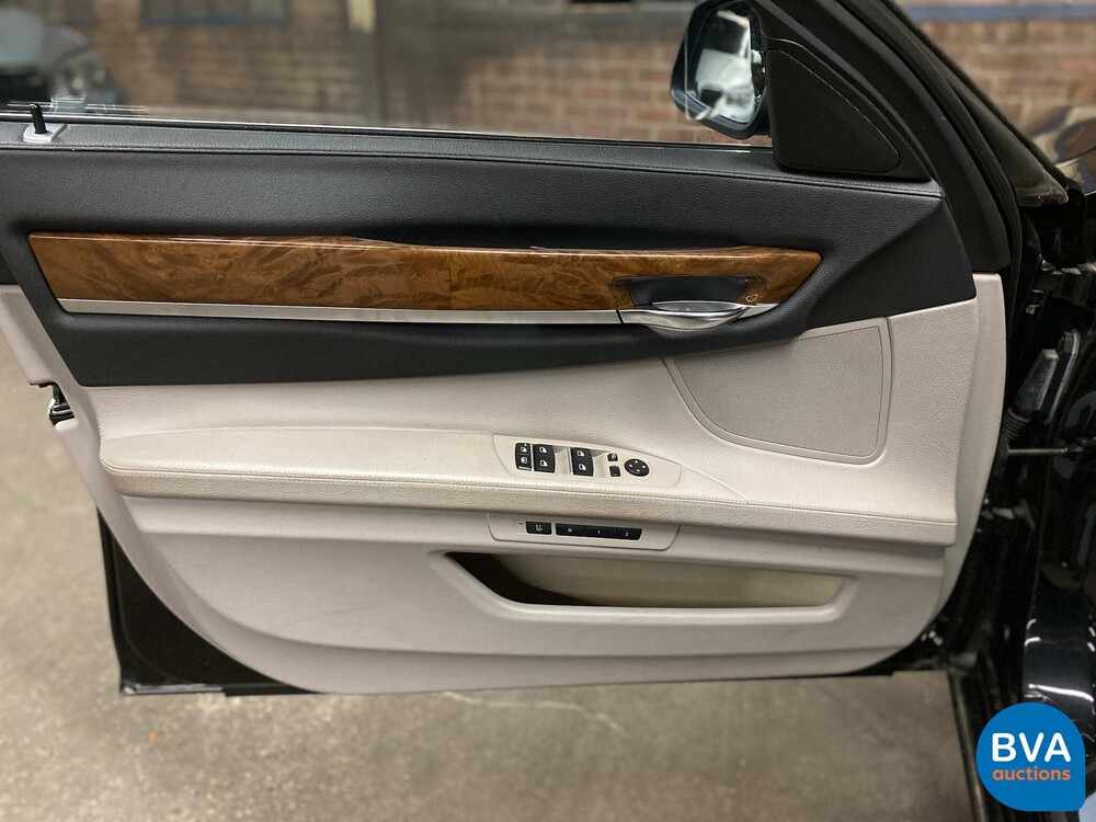 BMW ActiveHybrid7 F04 4.4 465 PS 2010 7er Serie.