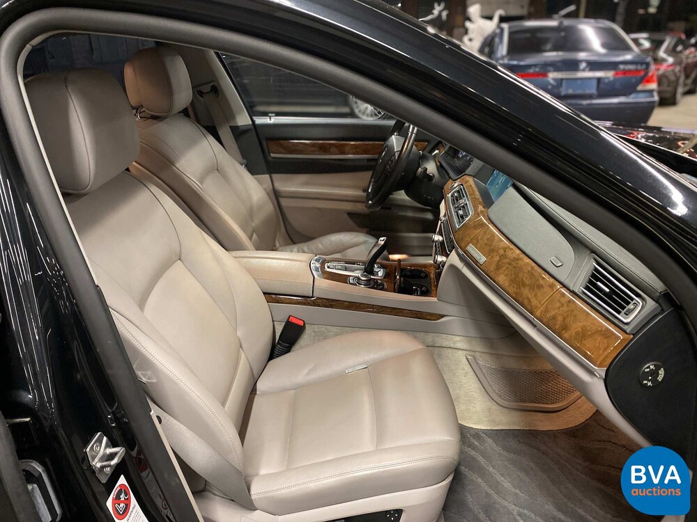 BMW ActiveHybrid7 F04 4.4 465 PS 2010 7er Serie.