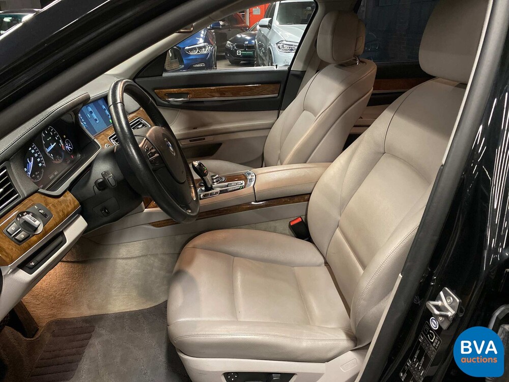 BMW ActiveHybrid7 F04 4.4 465 PS 2010 7er Serie.