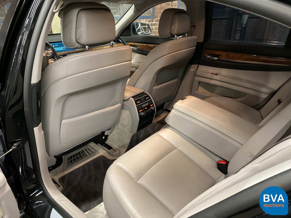 BMW ActiveHybrid7 F04 4.4 465 PS 2010 7er Serie.